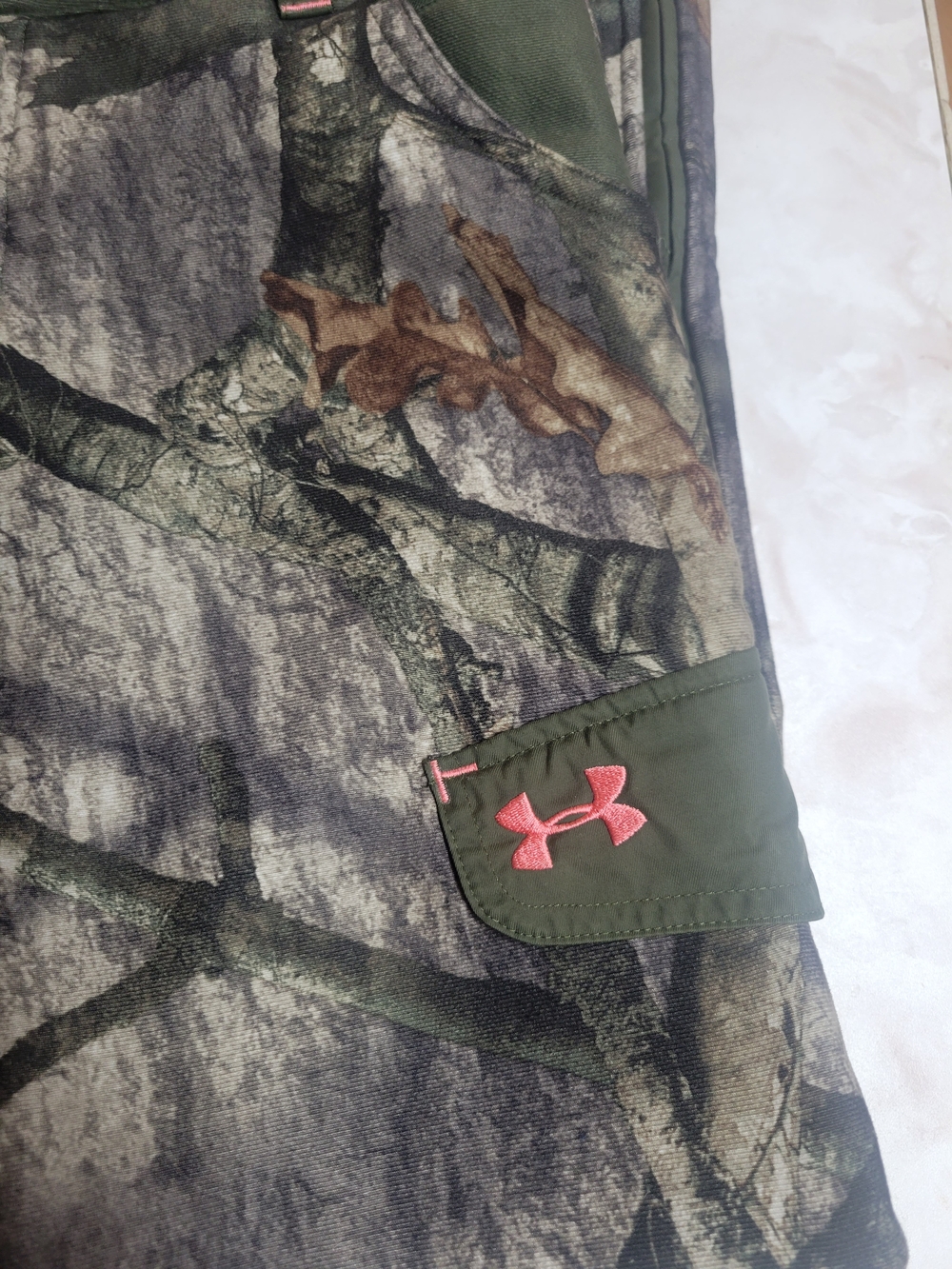 Under Armour Camo Hunting Pants Women’s SM/P Loose Fit ColdGear Mossy Oak Outdoo - Picture 4 of 16
